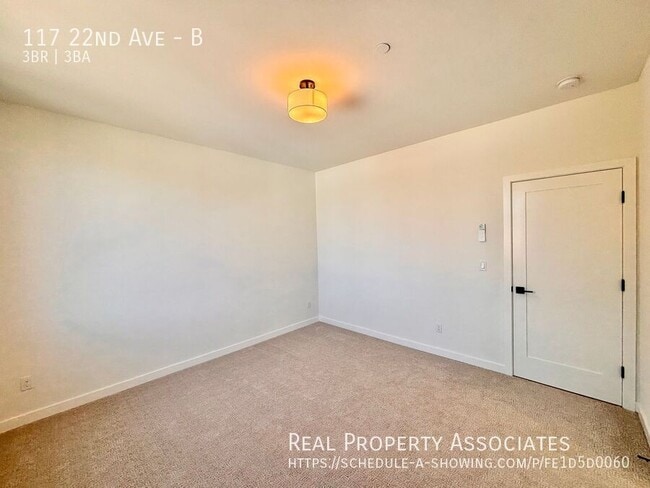 Building Photo - 117 22nd Ave