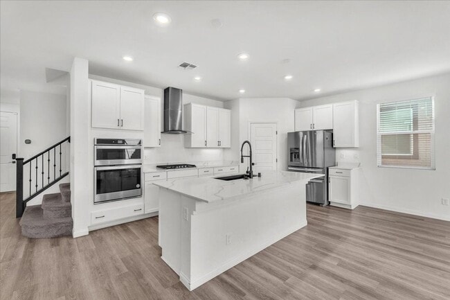 Building Photo - Gorgeous Five Bedroom in the SW! Solar panels!