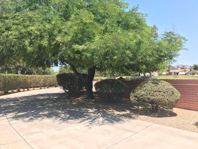 Building Photo - 12018 N Hayden Rd