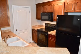 Building Photo - 1701 E Colter St