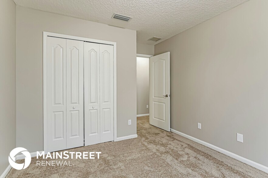 Building Photo - 6565 Silk Leaf Ln