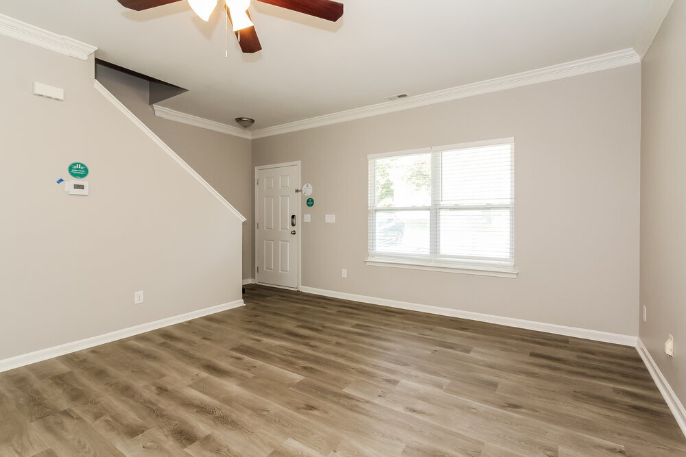 Building Photo - 114 Flanders Dr