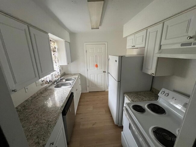 Building Photo - 3907 Cinnamon Cove Dr