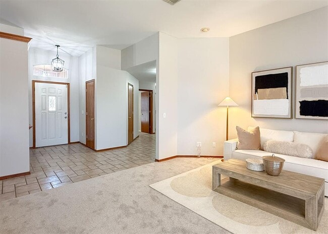 Building Photo - 18212 Willow Oak Ln