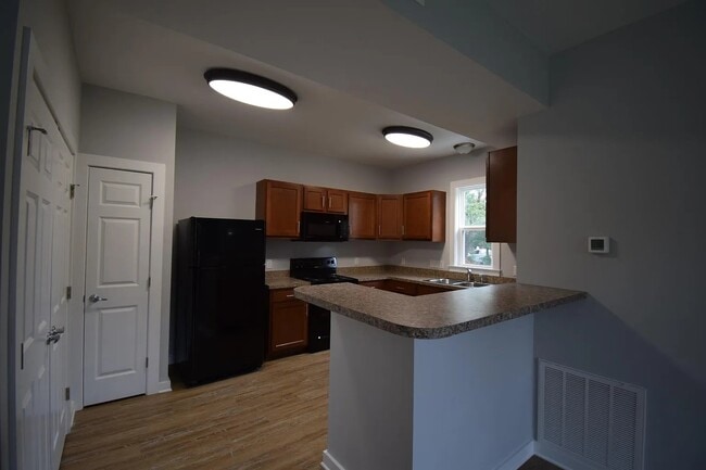 Building Photo - 1907 Grayson St