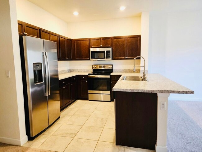 Building Photo - 6145 Bangalow Dr