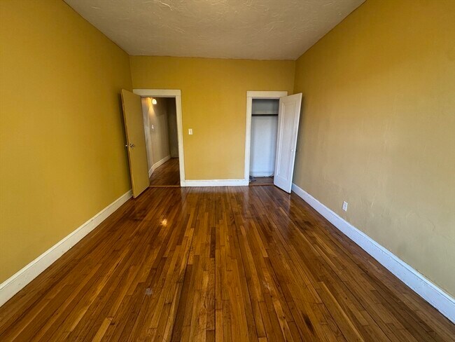 Building Photo - 43 Cheney St