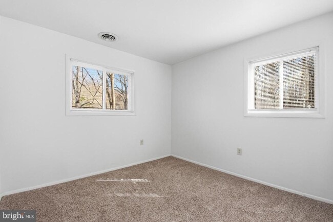 Building Photo - 1469 Cedarhurst Rd