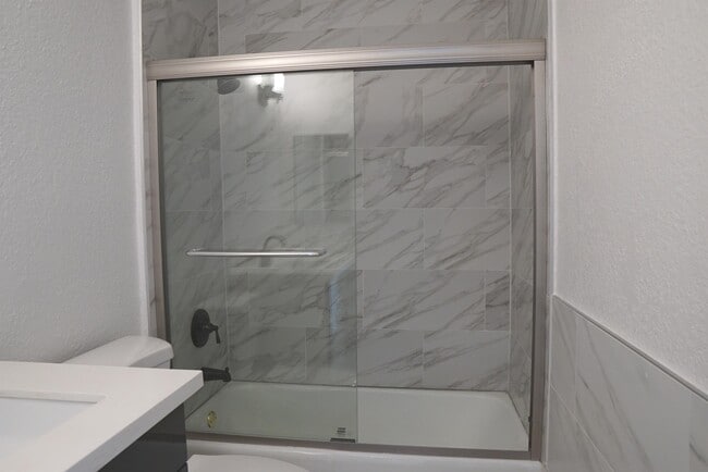 Building Photo - 43917 Cll Las Brisas W