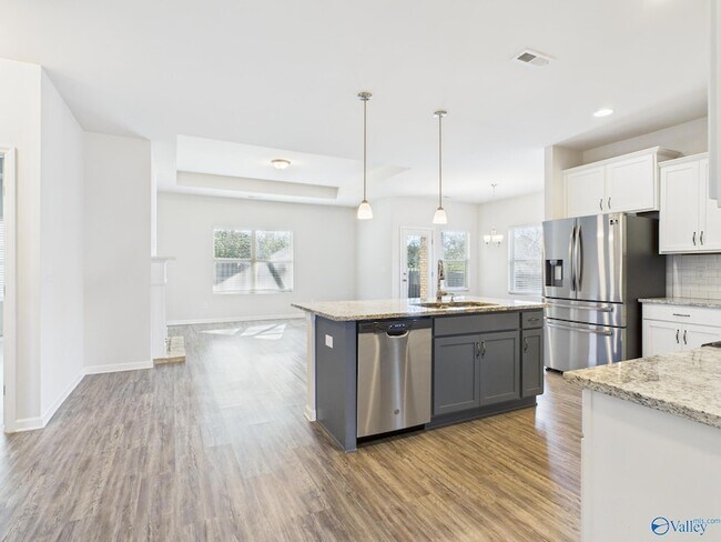 Building Photo - 149 Fernhill Dr NW