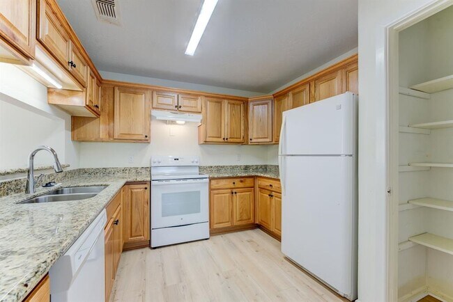 Building Photo - 9322 Danforth Way