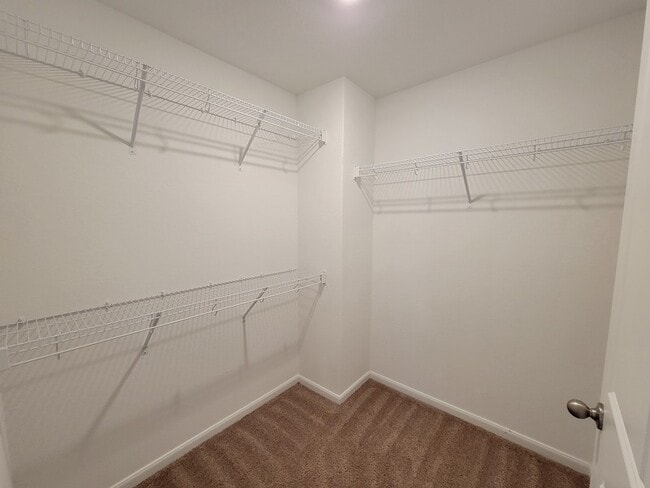 Building Photo - 766 Veloway Trail