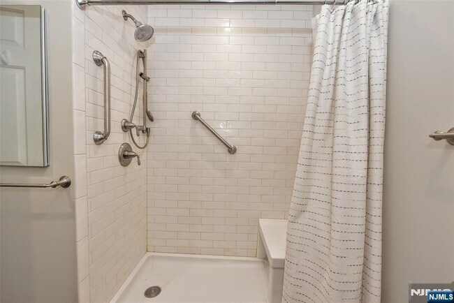 Building Photo - 79 Konight Ct