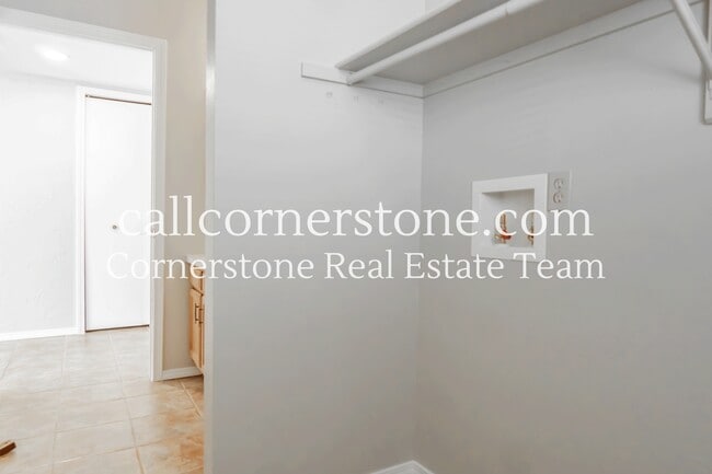 Building Photo - 5037 Plumstead Dr