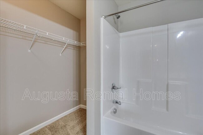 Building Photo - 3549 Pebble Creek Dr