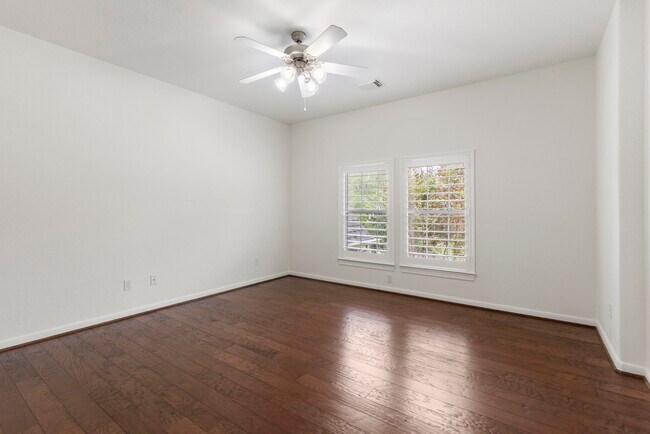 Building Photo - 6 Skipwith Pl