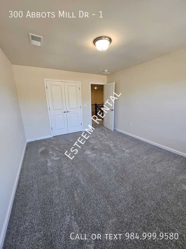 Building Photo - 300 Abbots Ml Dr