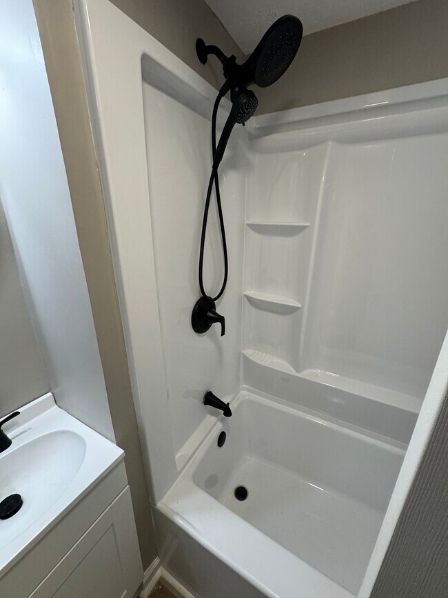 Building Photo - 525 Baltimore St