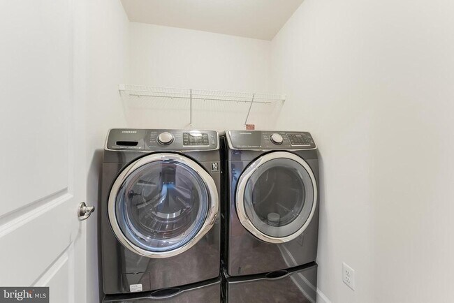 Building Photo - 3104 Magellan Ct