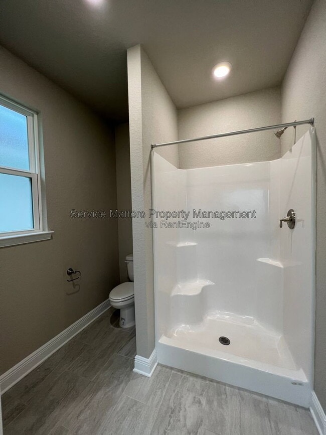 Building Photo - 5349 Parkside Dr