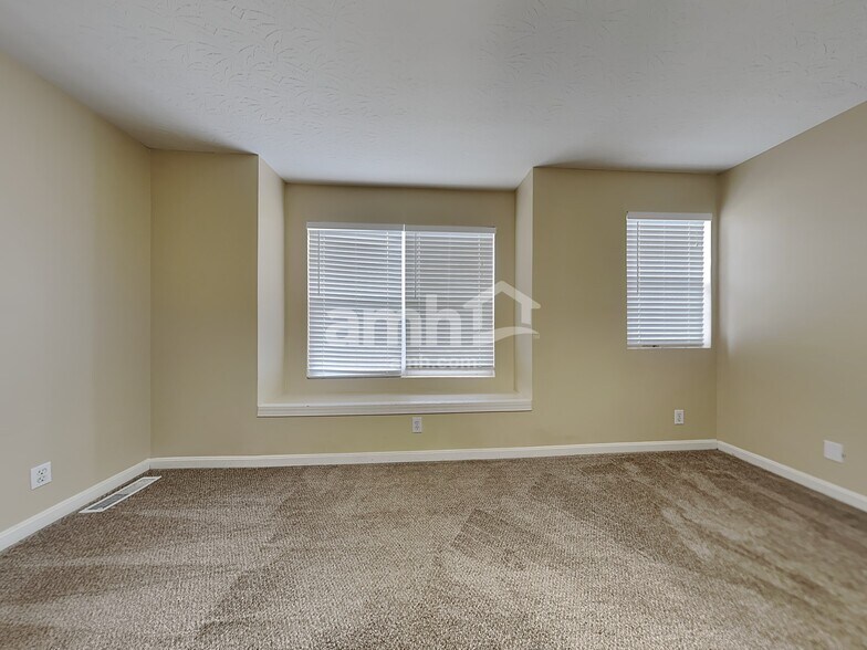 Building Photo - 9021 Braxton Dr