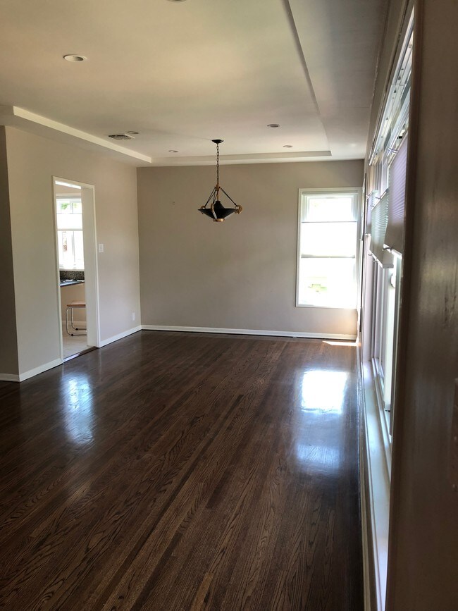 Building Photo - 2315 24th St