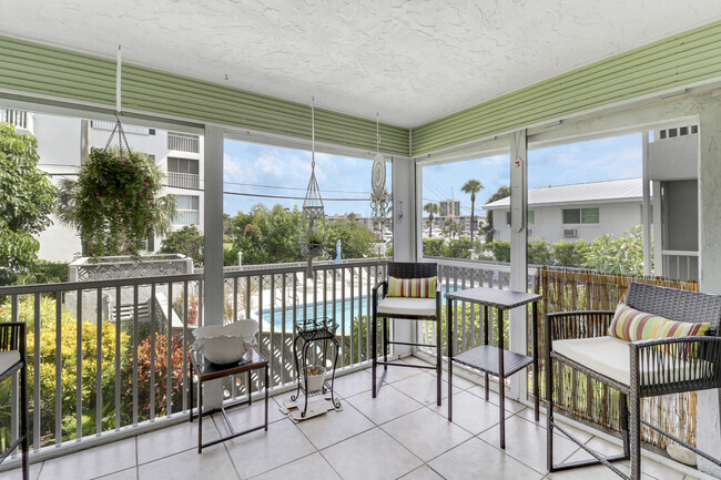 Building Photo - 155 Yacht Club Dr