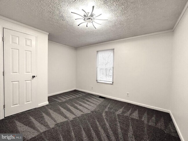 Building Photo - 410 Melvin Ave