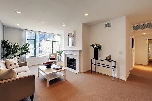 Building Photo - 1444 S Third St