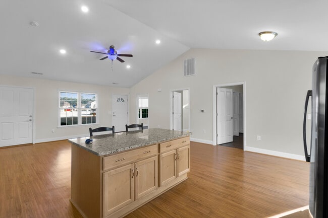 Building Photo - 213 Church Hill Ct