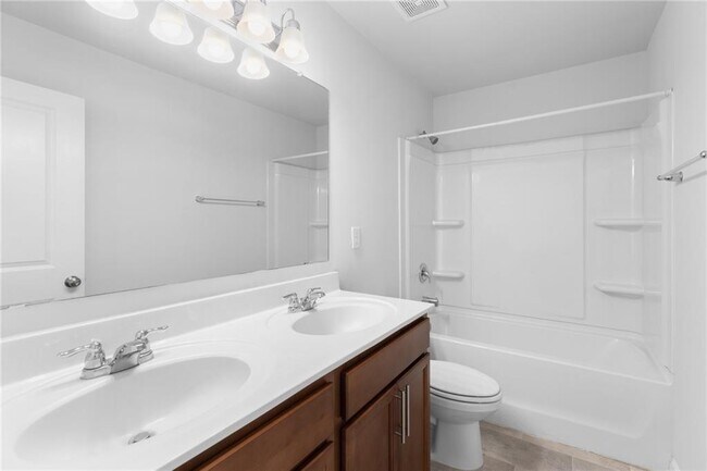 Building Photo - 360 Paulownia Cir