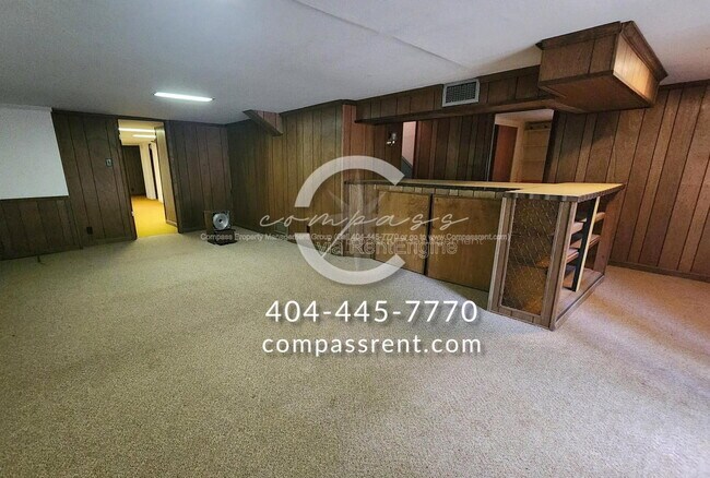 Building Photo - 2636 Whiteleigh Ct NE