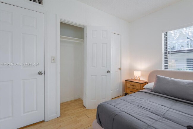 Building Photo - 655 NE 62nd St