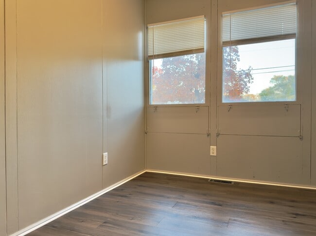 Building Photo - 2312 Ridge Ave