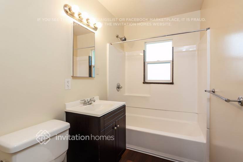 Building Photo - 1501 Clay St