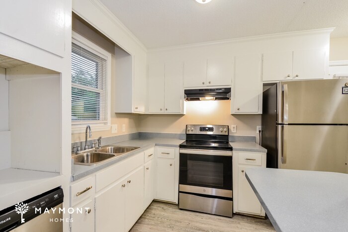 Building Photo - 2018 Mary Hill Dr