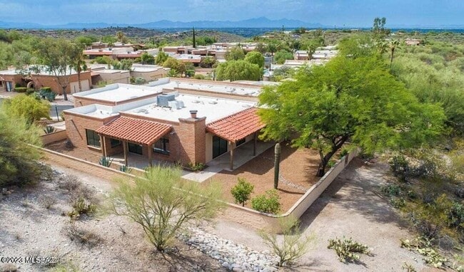 Building Photo - 4989 N Territory Ave