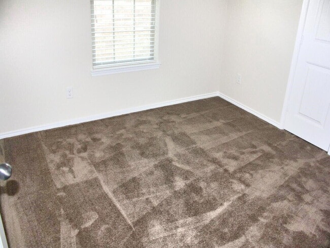 Building Photo - 9802 Sherman Ave