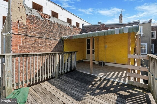 Building Photo - 2972 Richmond St