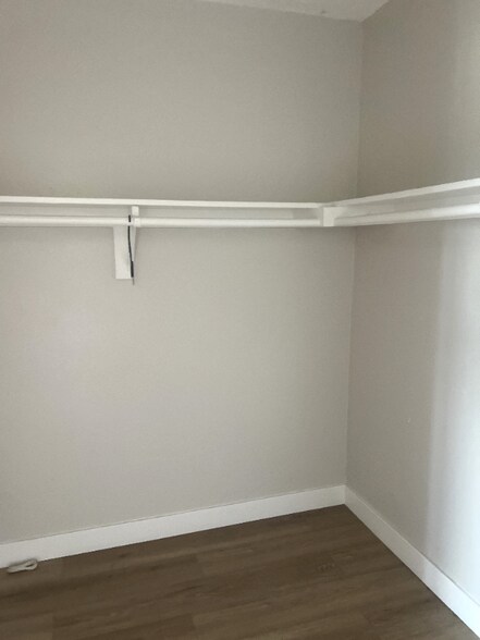 Building Photo - 10761 Palma Vista Ave