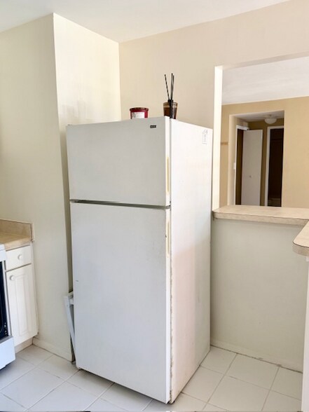 Building Photo - 12 S Van Dorn St