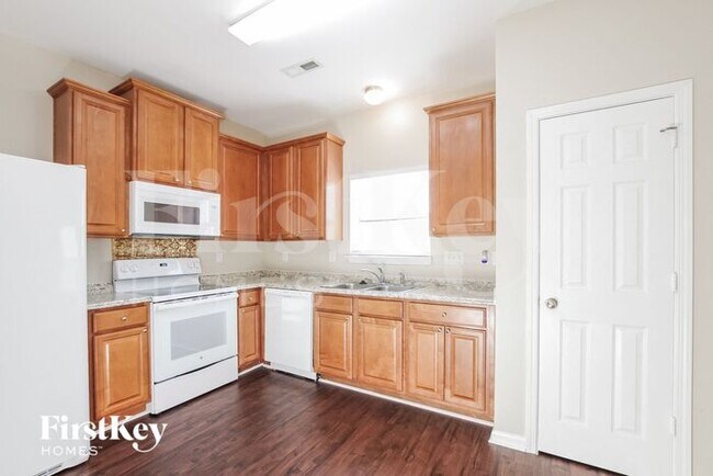 Building Photo - 15607 Lakepoint Forest Dr