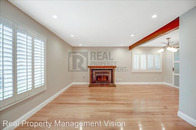 Building Photo - 3 br, 2.5 bath House - 3928 Ackerman Drive