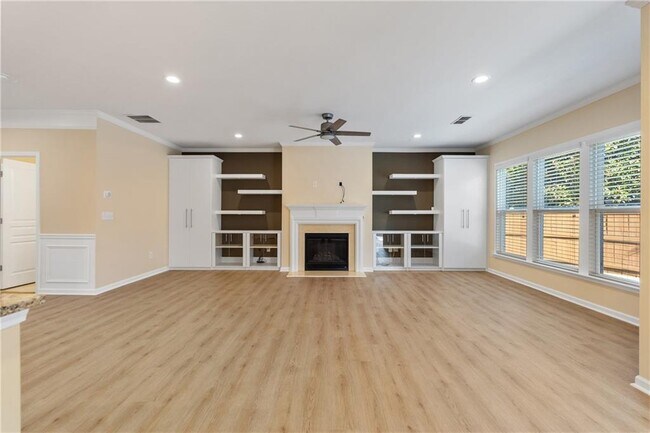 Building Photo - 865 Great Glen Pl