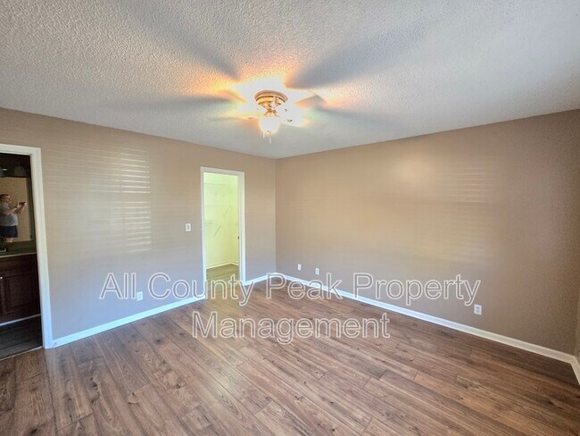 Building Photo - 1322 Greenbrook Ln