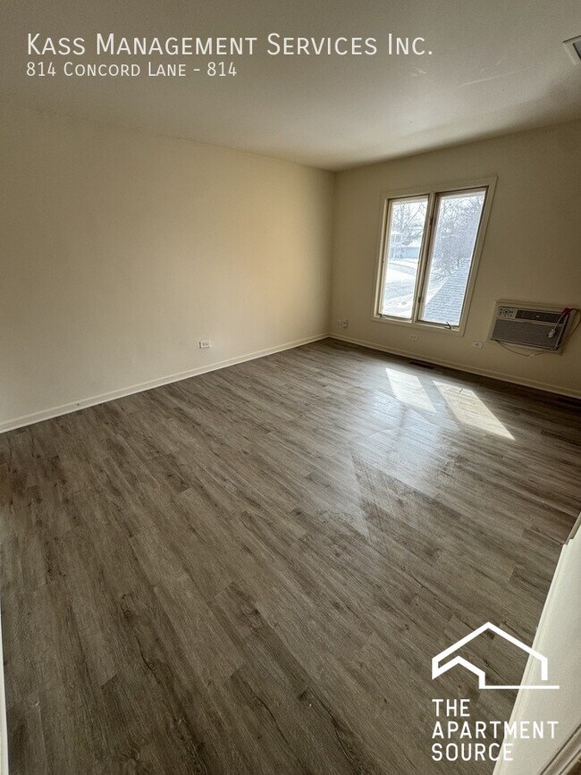 Building Photo - 814 Concord Ln