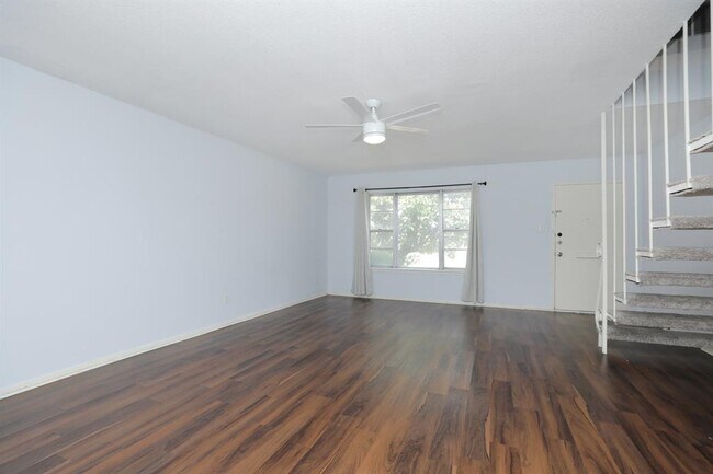 Building Photo - 8202 Fondren Rd