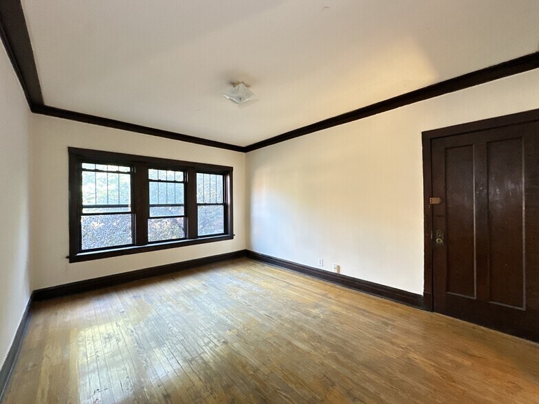 Building Photo - 2520 N Kedzie Blvd