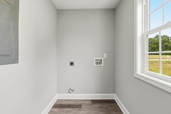 Building Photo - 305 Tribble St