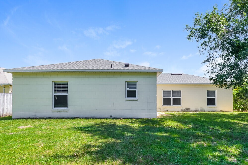 Building Photo - 1009 Dudley Dr
